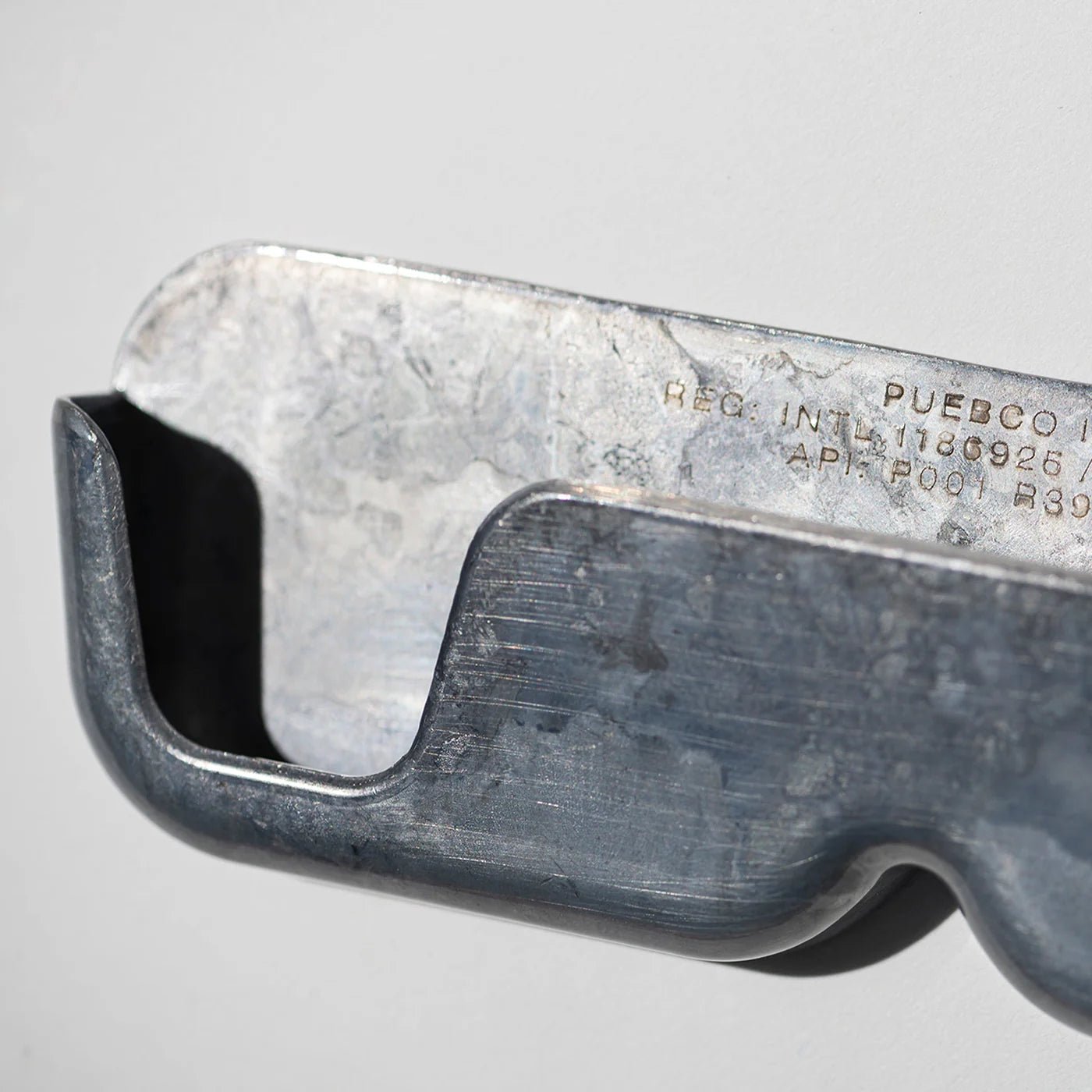 Otto's Corner Store - Aluminium Die Casting Glasses Holder