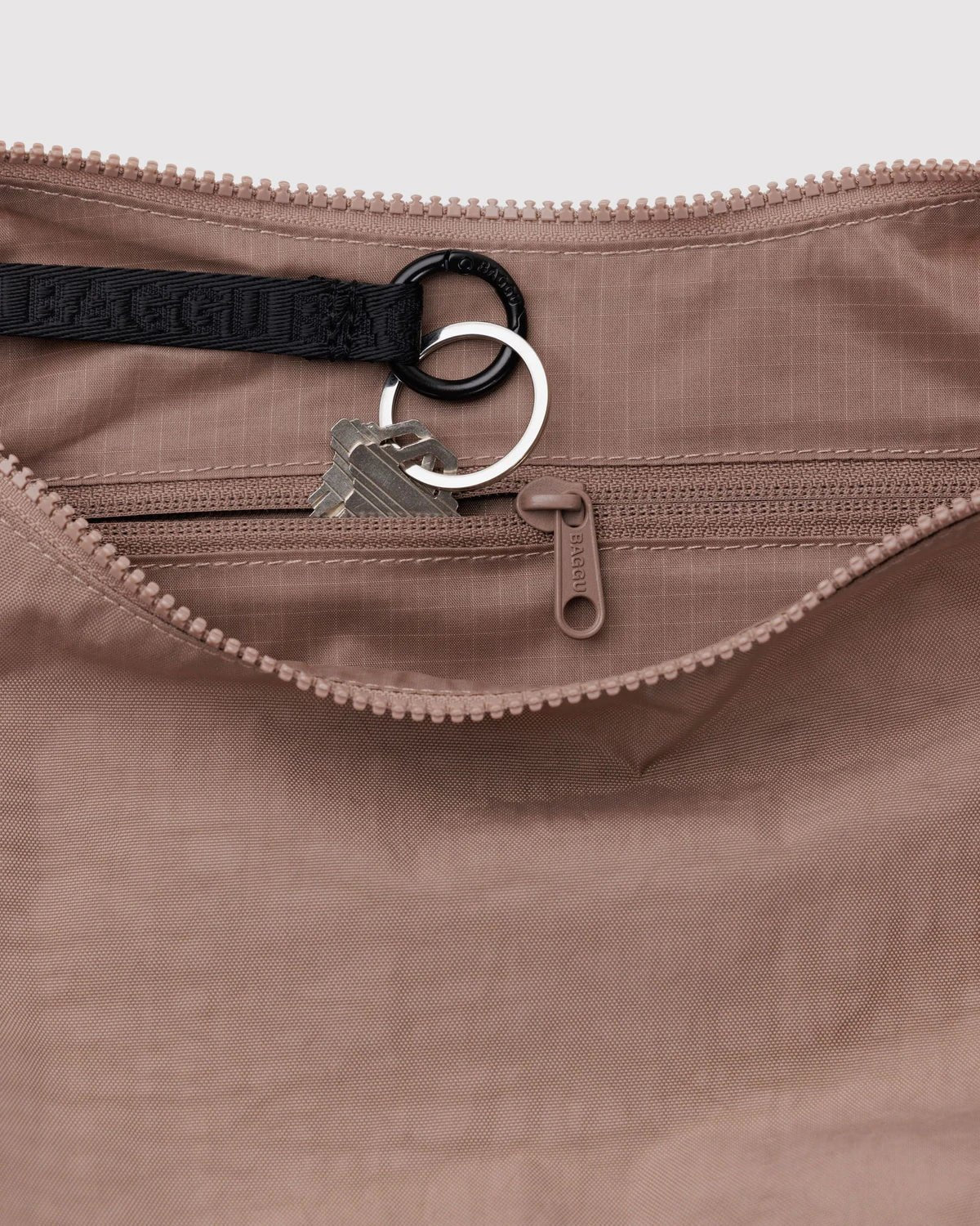 Otto's Corner Store - Baggu | Medium Nylon Crescent Bag - Toasted Almond