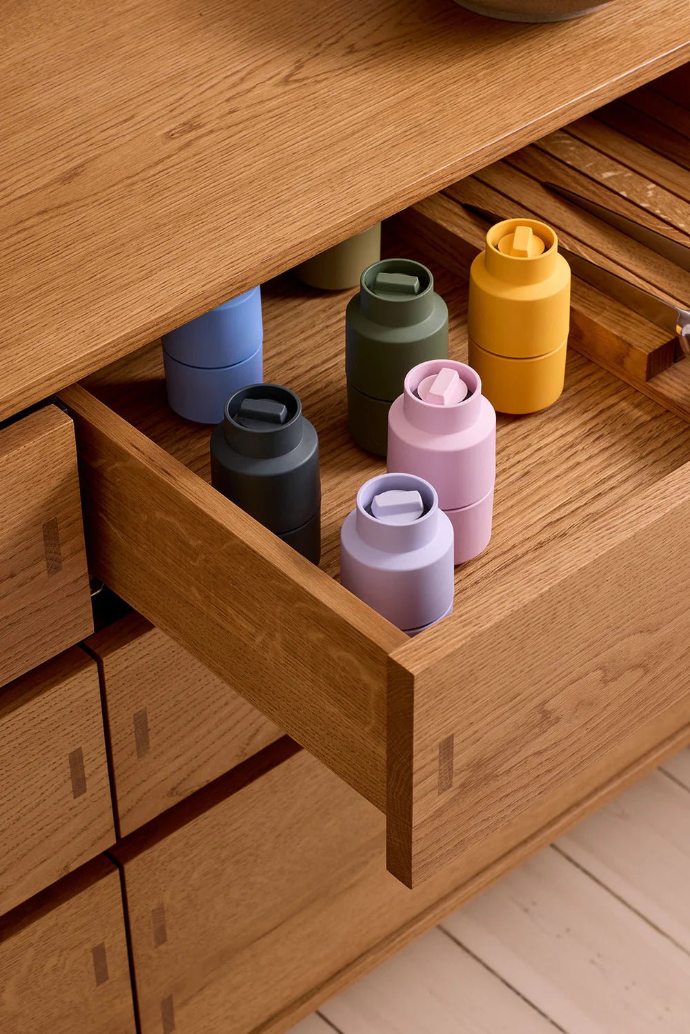 Otto's Corner Store - Billund Grinder 12cm - Blueberry