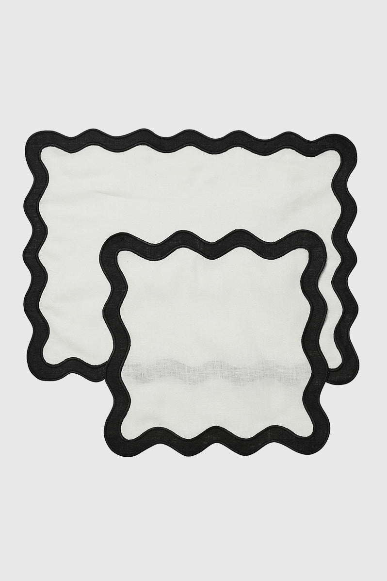 Otto's Corner Store - Black Scalloped Edge Napkin & Placemat Set - Set of 4