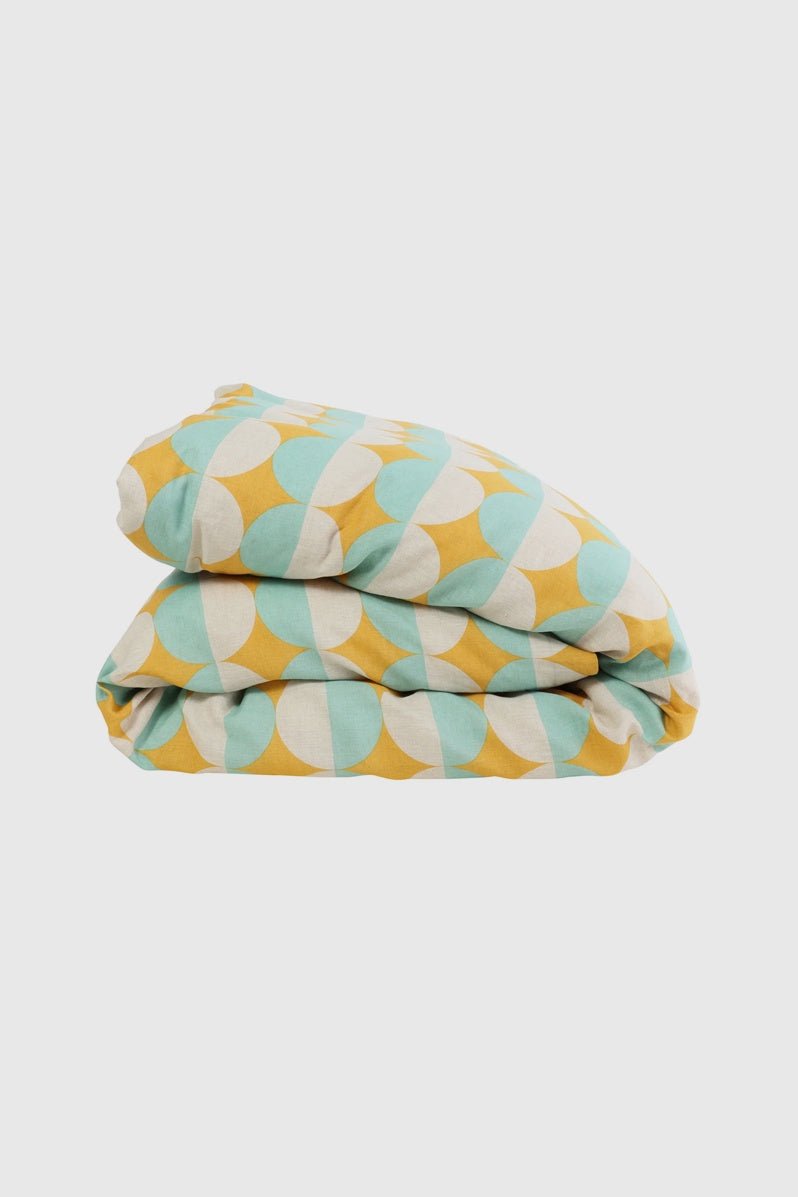 Otto's Corner Store - Bob Duvet Cover