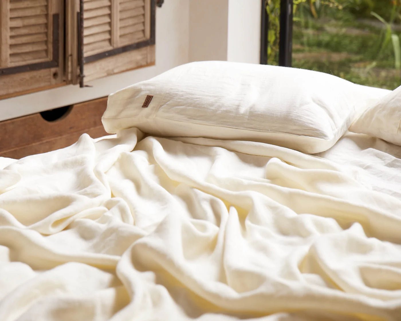 Otto's Corner Store - Cloud Dancer Linen Fitted Sheet