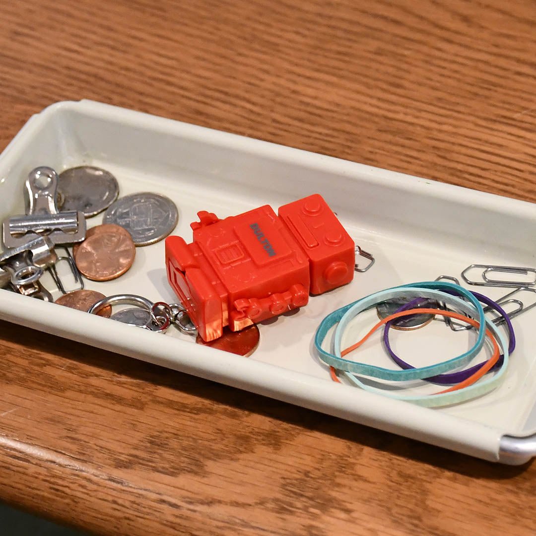 Otto's Corner Store - Dulton | Tool Keychain Robot