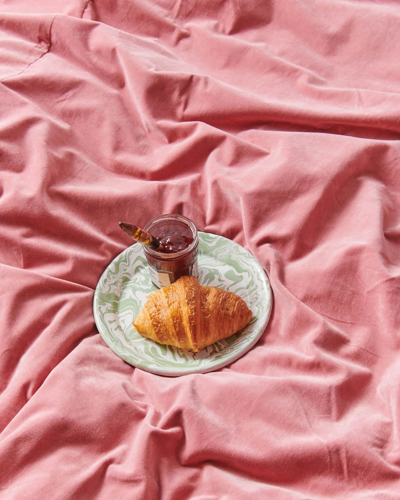 Otto's Corner Store - Dusty Rose Velvet Quilt Cover