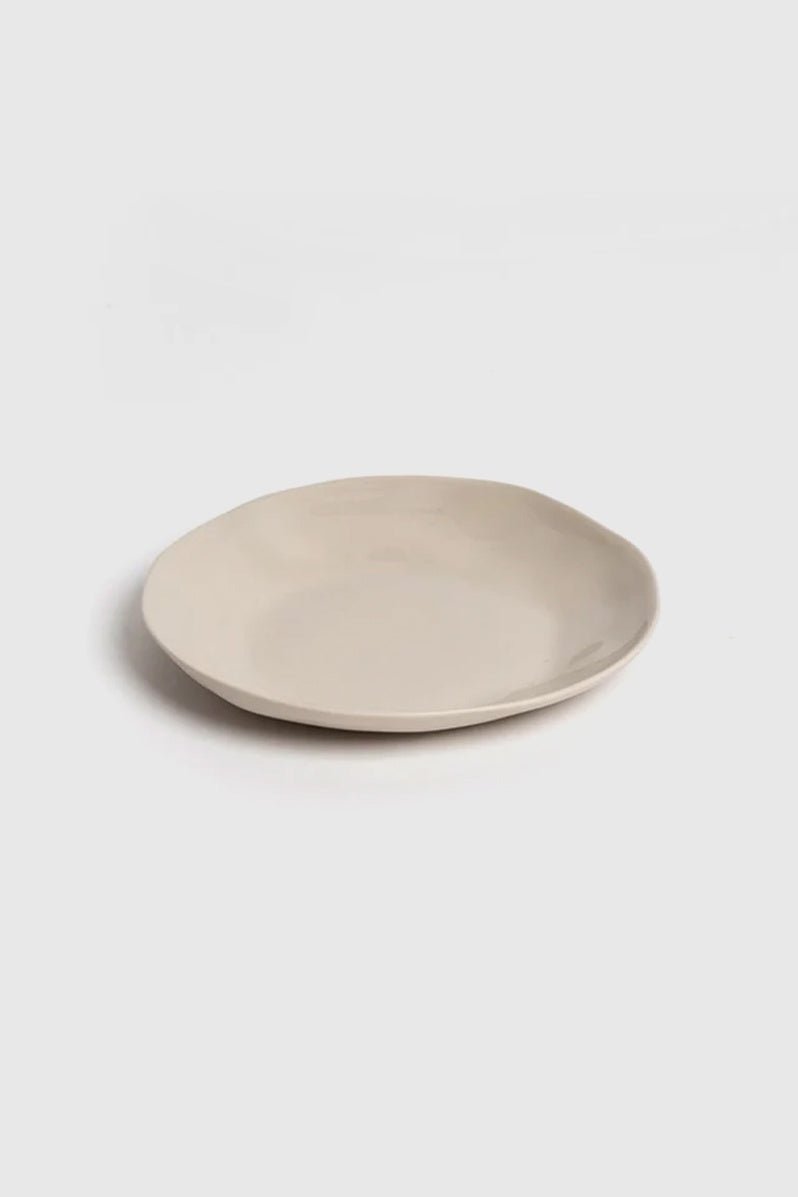 Otto's Corner Store - Haan Round Dish - Cashmere