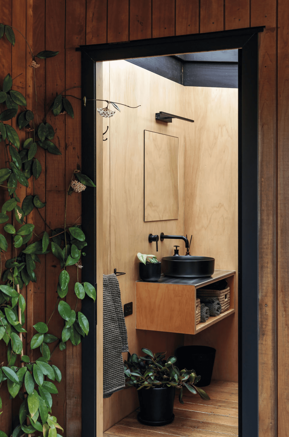 Otto's Corner Store - Homestyle Magazine - Dec/Jan 2026