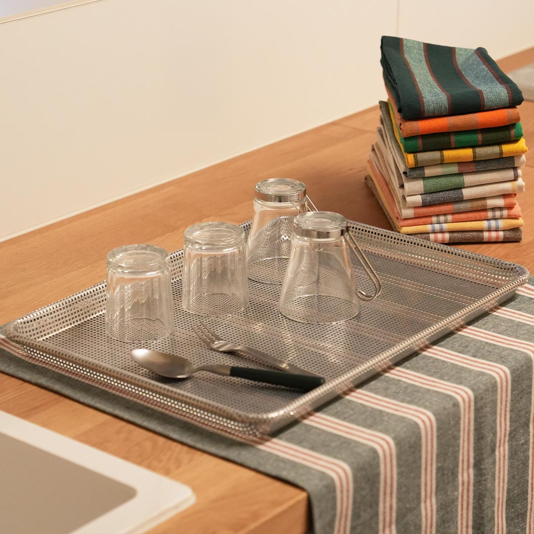 Dulton | Perforated Aluminum Tray 450
