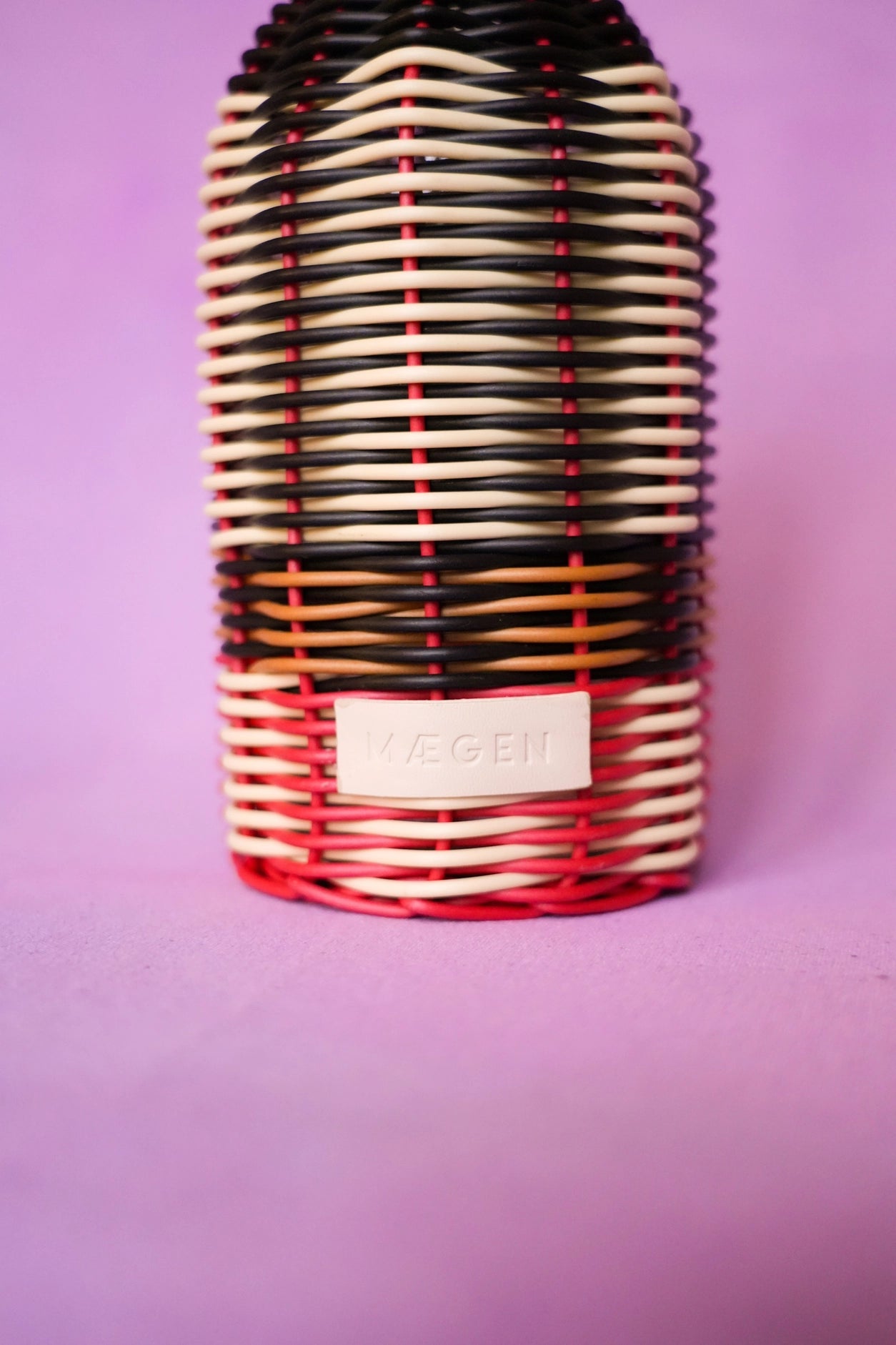 Otto's Corner Store - MÆGEN | Oil Pourer - Black/Cream
