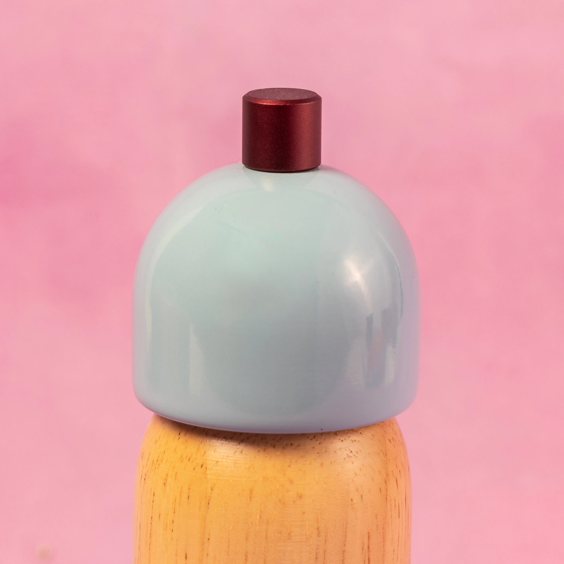 Otto's Corner Store - MÆGEN | Salt & Pepper Grinder - Light Blue/Burgundy