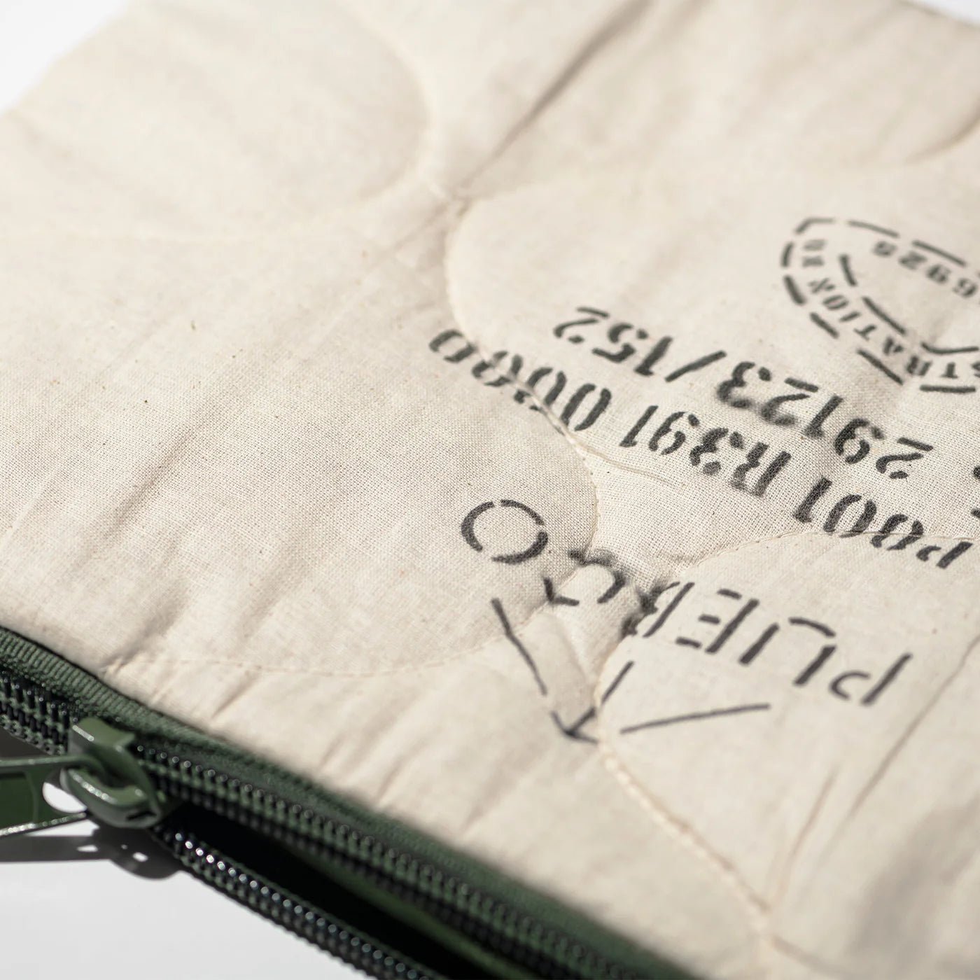 Otto's Corner Store - Quilted Laptop Case 15"