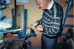 Otto's Corner Store - The Iconic Wonder Weeder