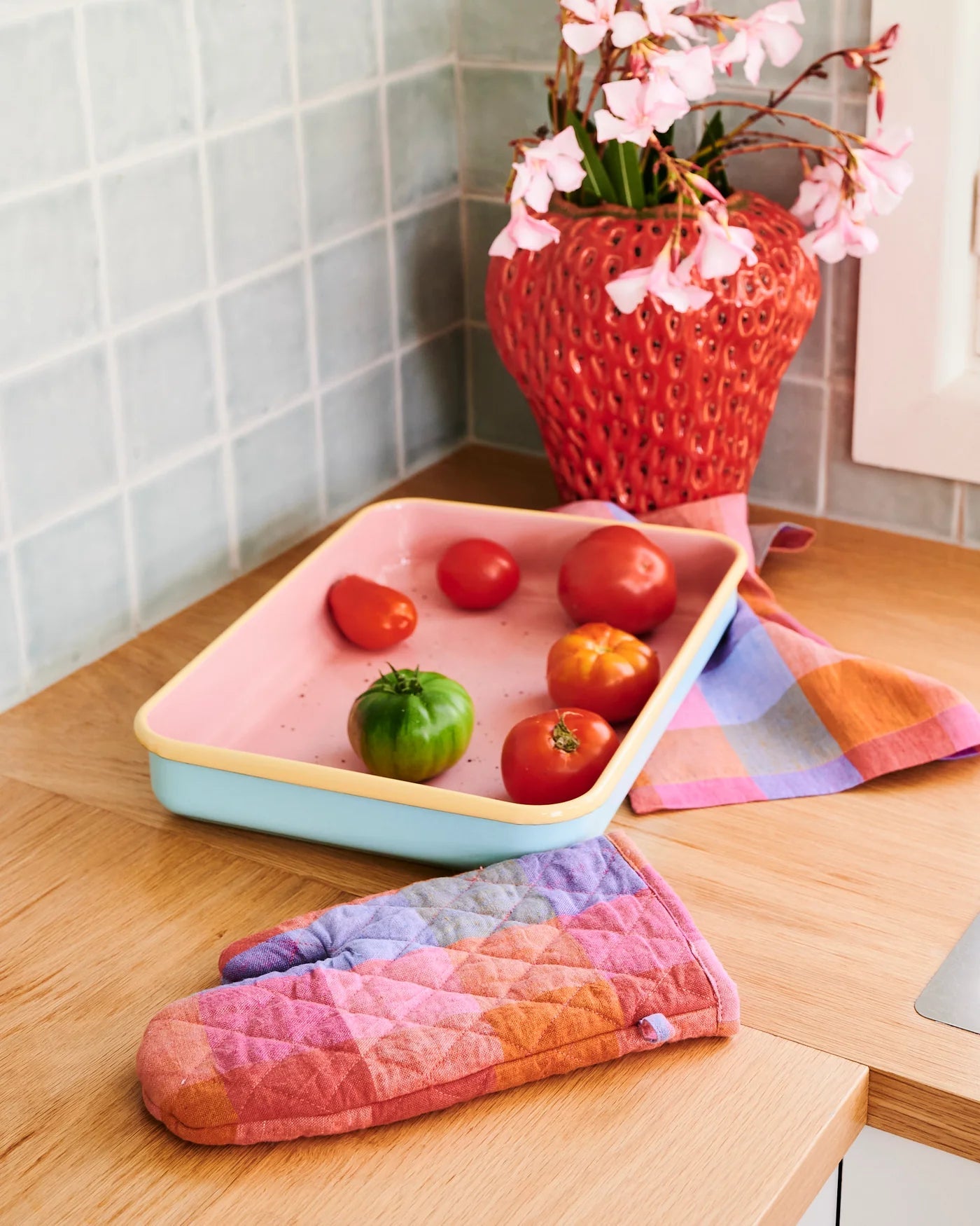 Otto's Corner Store - Tutti Frutti Oven Mitt