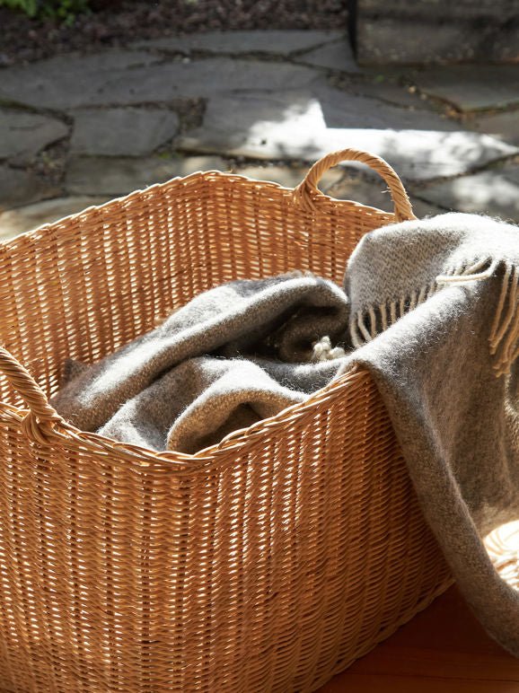 Otto's Corner Store - Wool Throw - Grey